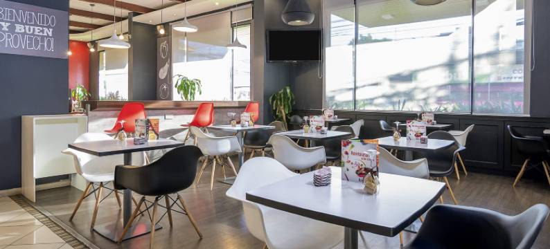 Nobile Inn Santiago图片