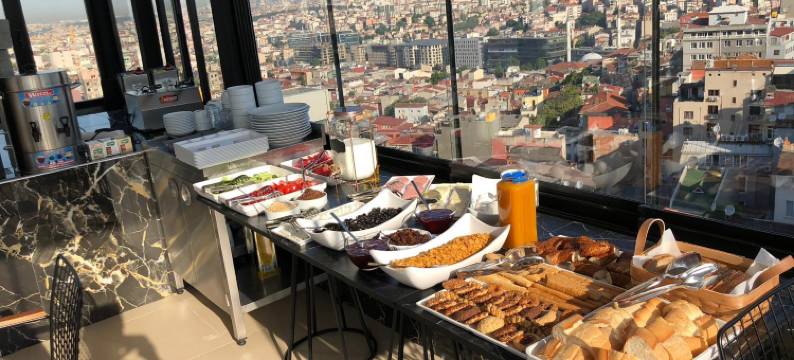 塔克西姆卡塔尔宫饭店(Kartal Palace Taksim Square FAMİLY Hotel)图片