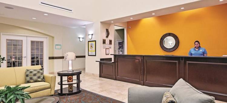 休斯顿新凯尼拉昆塔温德姆套房酒店(La Quinta Inn & Suites by Wyndham Houston New Caney)图片