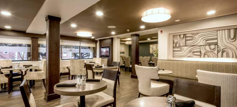 蒙哥马利市区希尔顿逸林酒店(DoubleTree by Hilton Montgomery Downtown)图片