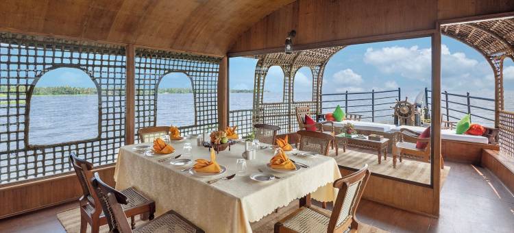 库玛拉孔湖畔度假村(Kumarakom Lake Resort)图片