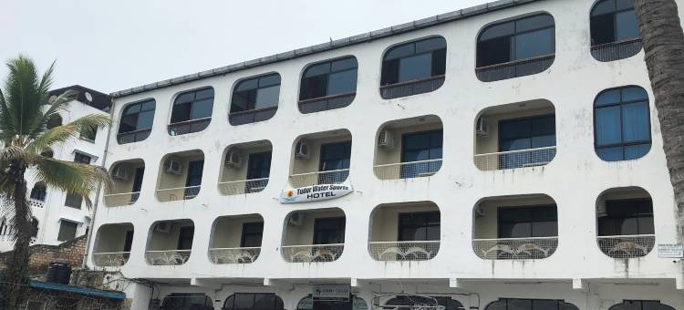 都铎水上运动酒店(Tudor Water Sports Hotel)图片