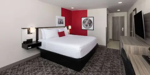 達拉斯沃斯堡機場温德姆華美達酒店