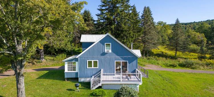 Charming Cottage with Scenic Trails - Cozy Summer Escape图片