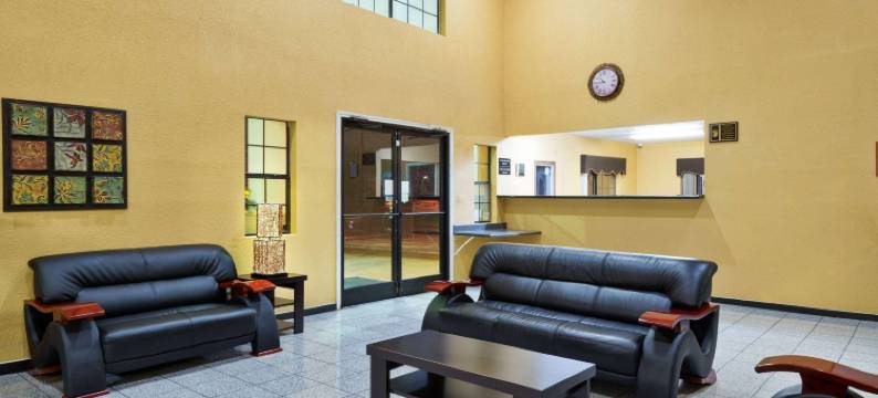 圣安东尼奥-河滨区速8酒店(Super 8 by Wyndham San Antonio/Riverwalk Area)图片