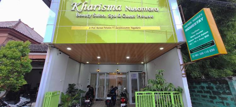 卡里斯玛努山塔拉萨甘米特拉红门酒店(Kharisma Nusantara Homestay Sagan Mitra RedDoorz)图片