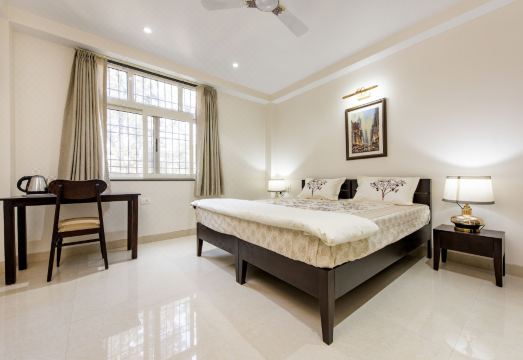 House of Backpackers Hotel Overview