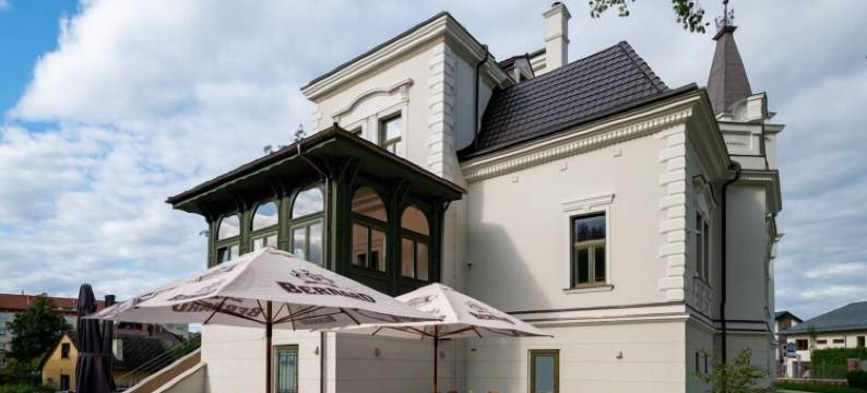 罗瑟瑙别墅酒店(Villa Rosenaw)图片