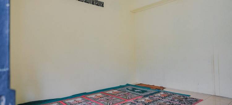 红多兹伊斯兰酒店-近里瓦植物园(RedDoorz Syariah Near Kebun Raya Liwa)图片