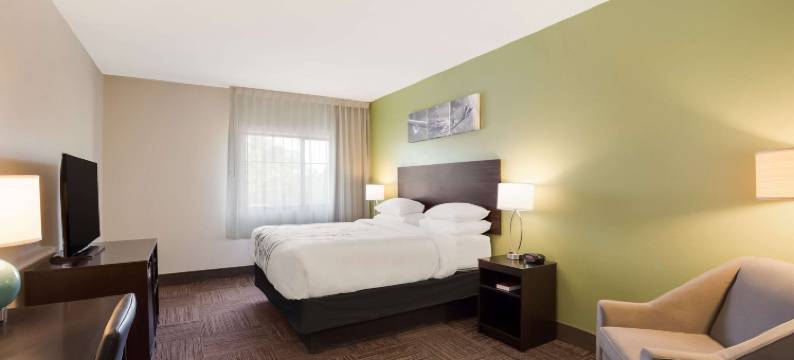 莫比尔萨拉兰北舒眠套房旅店(Sleep Inn & Suites North Mobile Saraland)图片