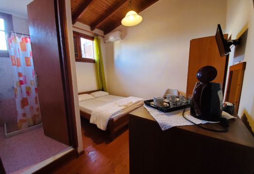 Diporto Hotel Overview