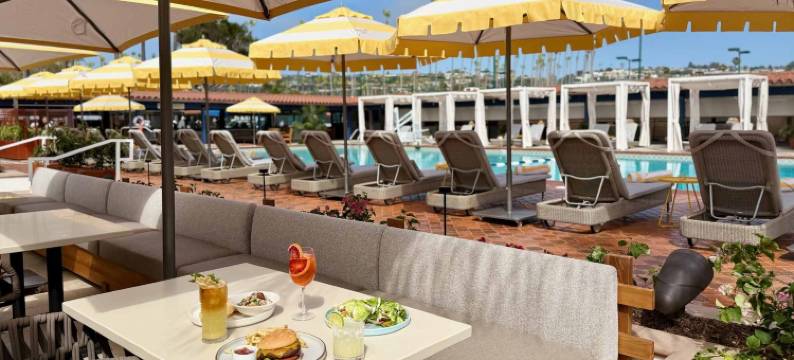 拉霍亚海滩网球俱乐部酒店(La Jolla Beach and Tennis Club)图片