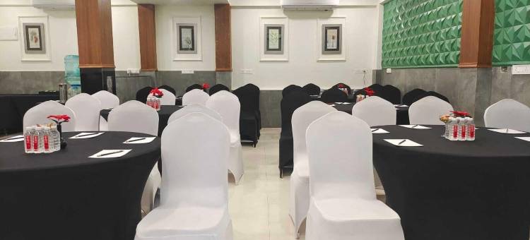 Grand Continent Anjuna A Sarovar Portico联盟酒店(Grand Continent Anjuna A Sarovar Portico Affiliate Hotel)图片