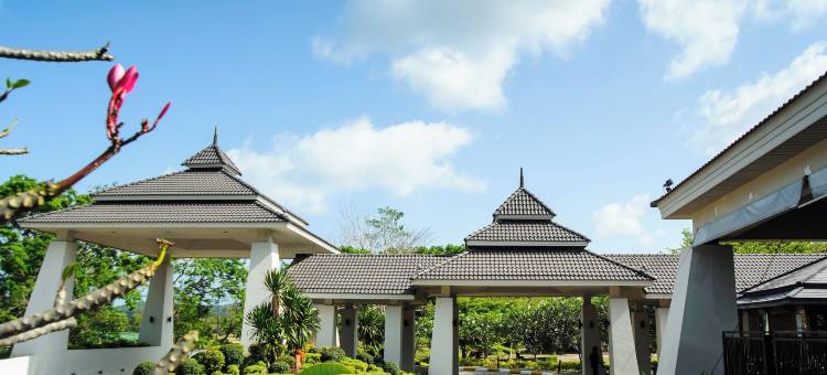 新式青蓬海滩度假村和高尔夫球场(The Nouveau Chumphon Beach Resort and Golf)图片