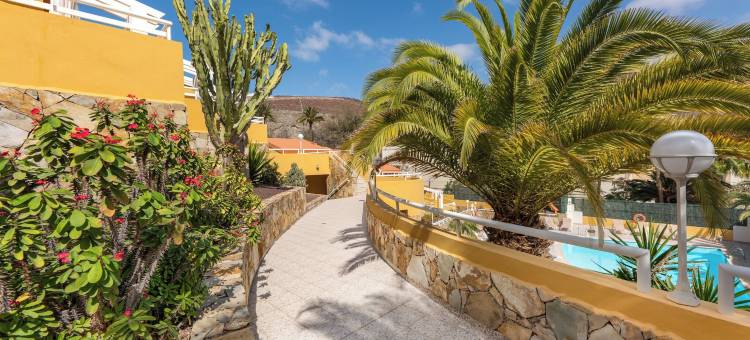 蓬玛丽娜酒店(Apartamentos Punta Marina by LIVVO)图片