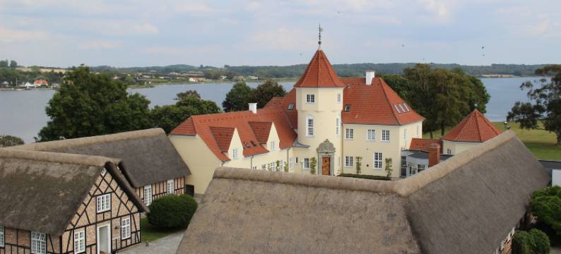 Gl.阿维纳斯辛那图尔会议中心酒店(Gl. Avernæs Sinatur Hotel & Konference)图片