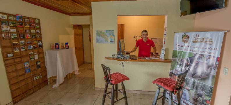 玛丽丝家庭旅馆(Maris B&B)图片