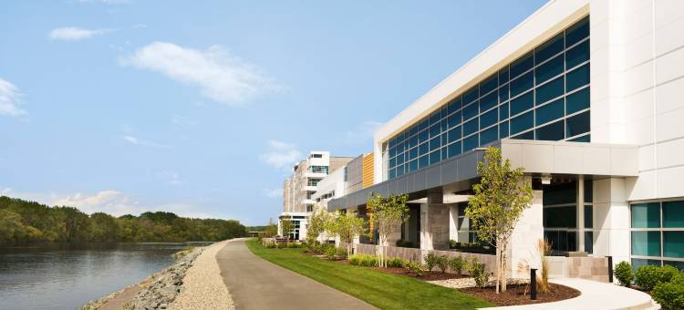 兰丁河滨娱乐场度假村酒店(The Landing Hotel at Rivers Casino & Resort)图片