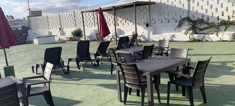 瓦尔提锡亚屋游泳池及机场酒店(Valtisya Pool and Airport)图片