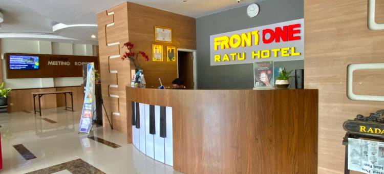 纳甘朱克前一酒店(Front One Hotel Nganjuk)图片