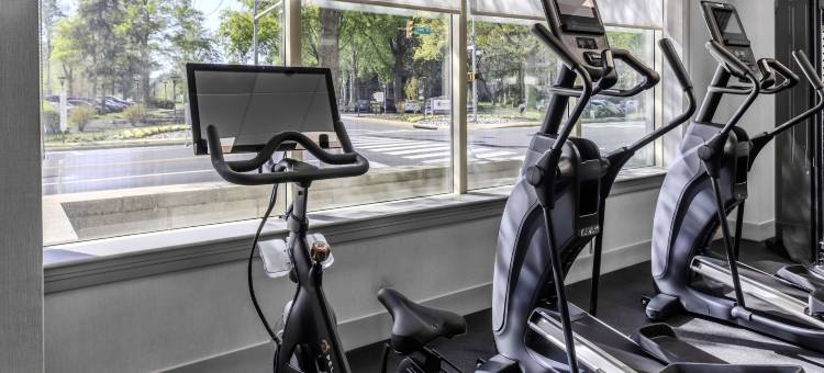 阿灵顿水晶城DCA希尔顿欢朋酒店及套房(Hampton Inn & Suites by Hilton Arlington Crystal City DCA)图片