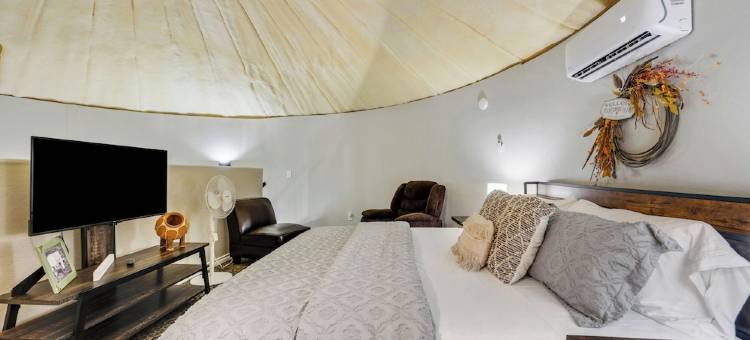 The Painted Silos - The Horse Bin.  Elgin, Ft Sill and Lawton areas.图片