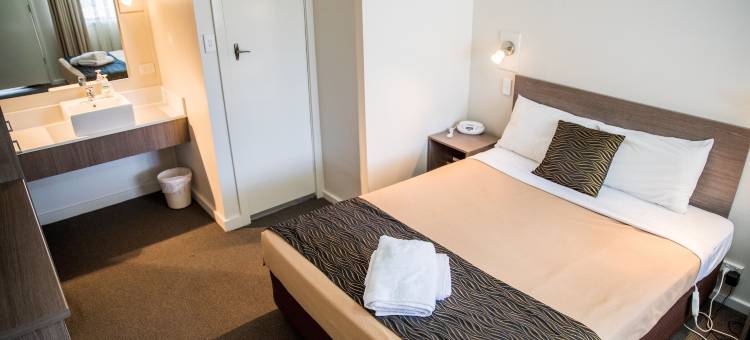 丁香城汽车旅馆及牛排餐厅(Lilac City Motor Inn & Steakhouse)图片