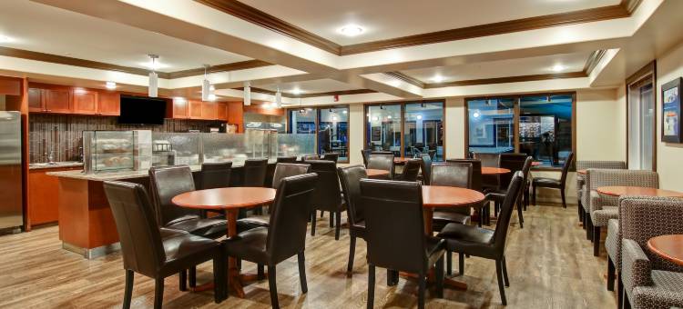 落基山庄坎纳塔酒店(Canalta Rocky Mountain House)图片