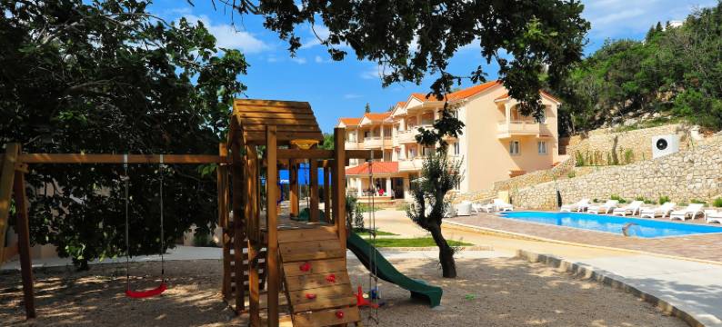 拉斯图拉移动房屋(Lastura Aparthotel)图片