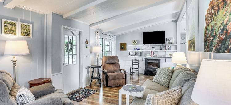 马里恩湖之家：皮划艇，码头，水上乐趣！(Lake Marion Home: Kayaks, Dock, Waterfront Fun!)图片