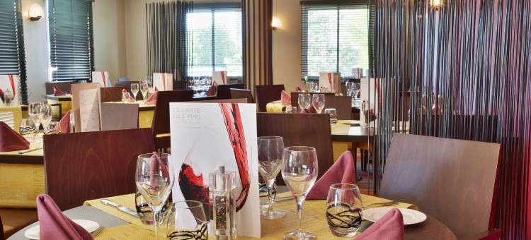 法国吕克瑟伊莱班美居酒店(Hôtel Mercure Luxeuil-Les-Bains Hexagone)图片