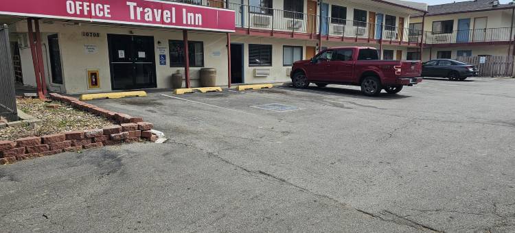 Travel Inn 由OYO管理奥马哈酒店(Travel Inn by OYO Omaha)图片