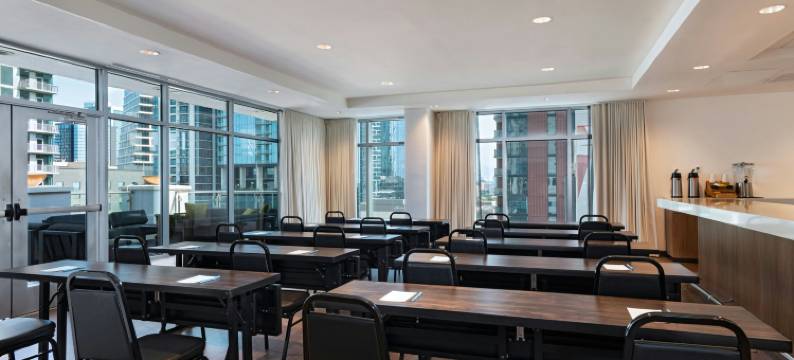 奥斯汀市中心万枫套房酒店(Fairfield Inn & Suites Austin Downtown)图片