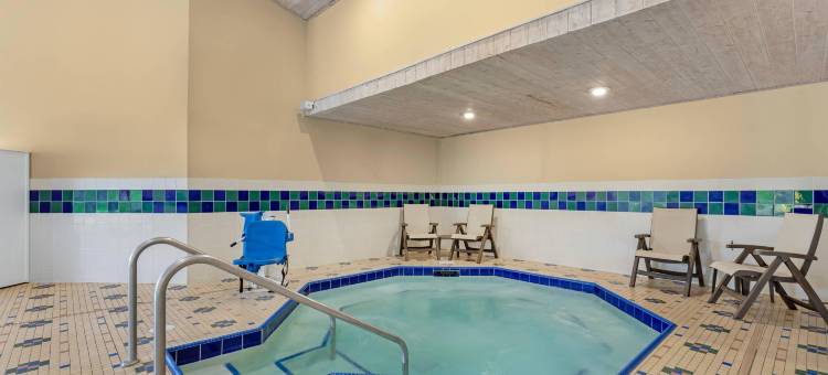 得梅因西丽怡酒店(Country Inn & Suites by Radisson, des Moines West, IA)图片