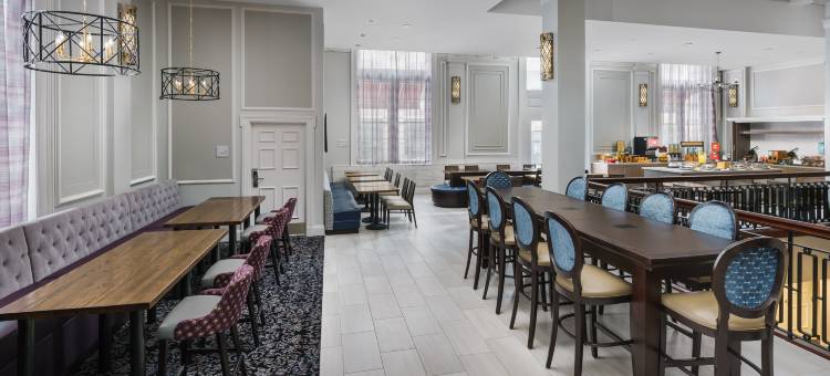 巴尔的摩内港欢朋套房酒店(Hampton Inn & Suites Baltimore-Inner Harbor)图片