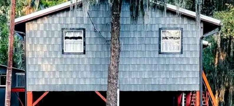 Lakefront Family Cabin with Jacuzzi, Fire Pit and Yard in Texas图片