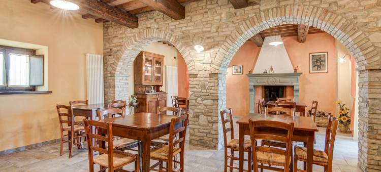 Holiday Home in Urbania with Hill Views图片