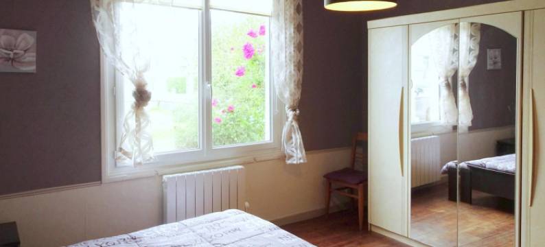 Holiday Home in Bréhal near Sandy Beach图片