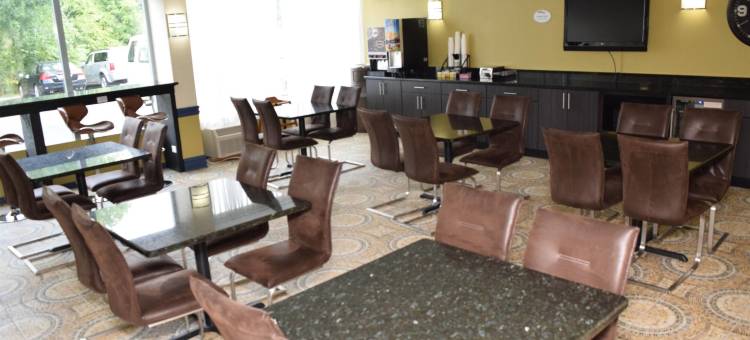 艾迪生温德姆呗盟酒店(Baymont by Wyndham Addison)图片