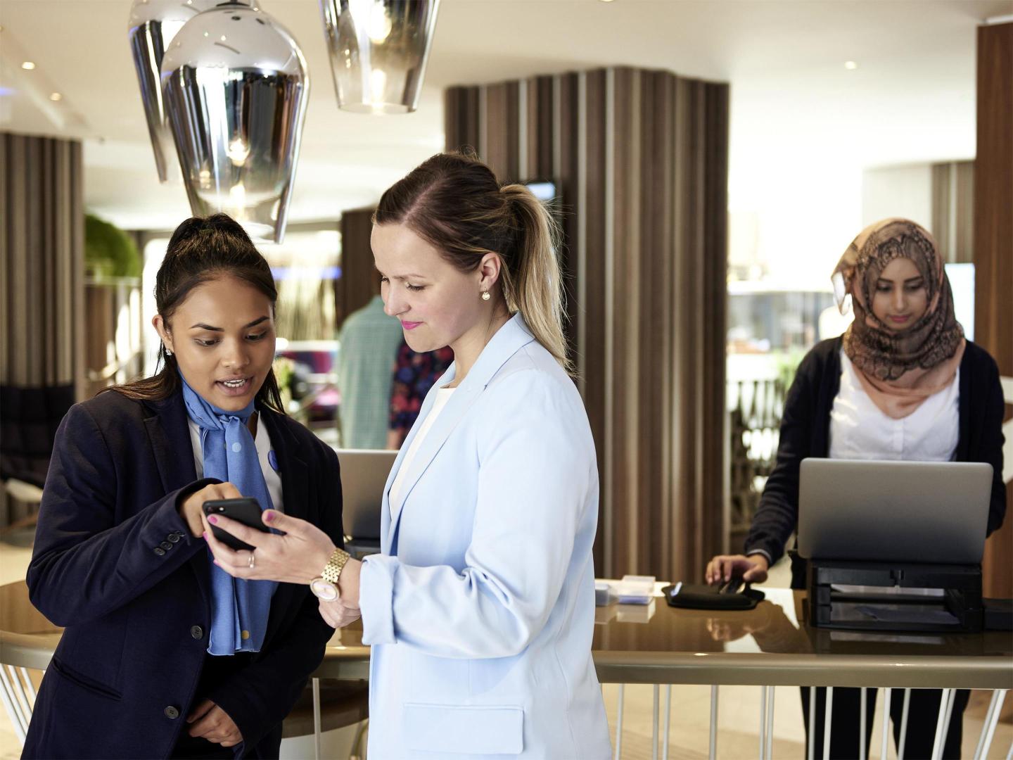 Novotel London Heathrow Airport T1 T2 and T3 Hotel Over view