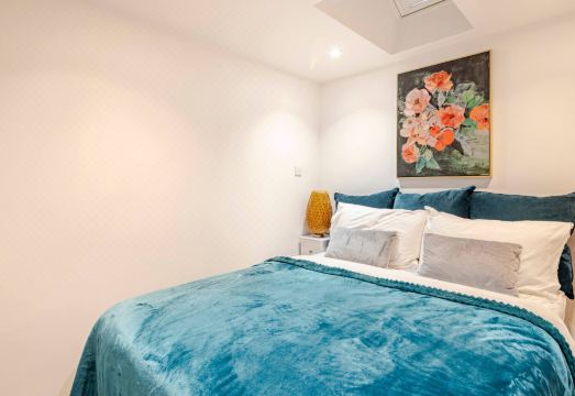 Skylight Studio near Hospital Hotel Overview