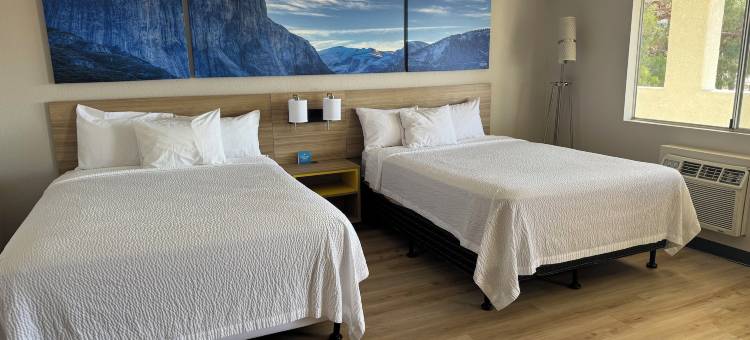 温德姆戴斯酒店-里奇克雷斯特靠近中国湖海军基地(Days Inn by Wyndham Ridgecrest Near China Lake Naval Station)图片