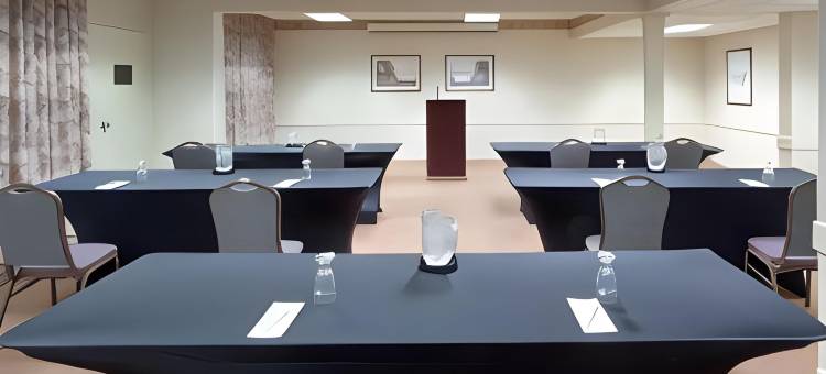 菲德里克活动中心凯隆酒店(Clarion Inn Frederick Event Center)图片