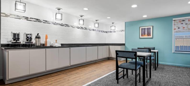 迪凯特拉昆塔温德姆酒店(La Quinta Inn by Wyndham Decatur)图片