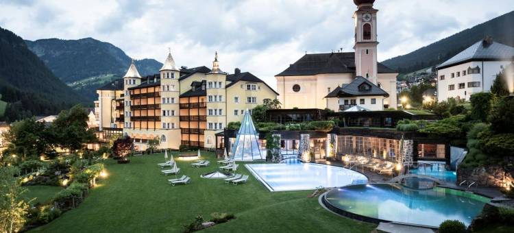 多洛米蒂阿德勒水疗度假村(Adler Spa Resort Dolomiti)图片