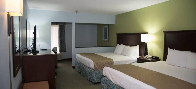 沃尔顿堡滩玛丽埃斯特贝蒙特套房酒店(Townhouse Fort Walton Beach Hurlburt Field)图片