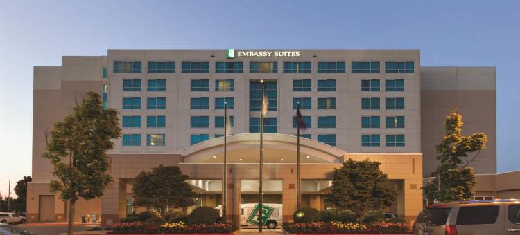 希尔顿波特兰机场大使套房酒店(Embassy Suites by Hilton Portland Airport)图片