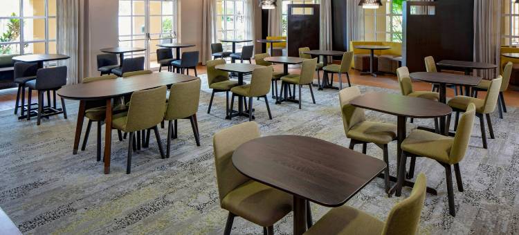 劳德代尔堡北部赛普拉斯克里克万怡酒店(Courtyard Fort Lauderdale North/Cypress Creek)图片