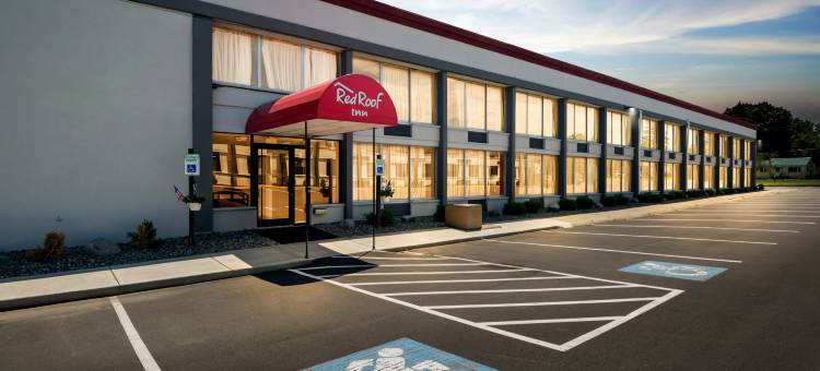 科特兰德红顶酒店(Red Roof Inn Cortland)图片