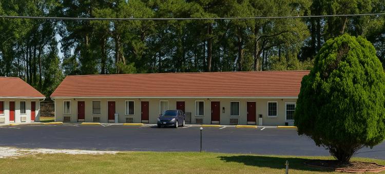 科特兰德汽车旅馆(Courtland Inn By Townhouse Franklin VA US 58)图片